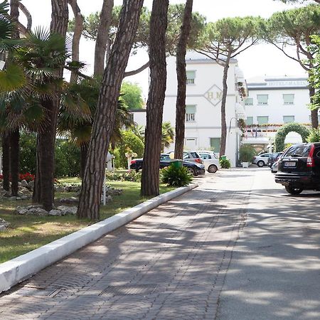 ليدو دي يسولو Residence Marina المظهر الخارجي الصورة